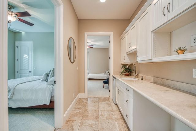 14209 Academy Oaks Ln, Clovis, CA 93619