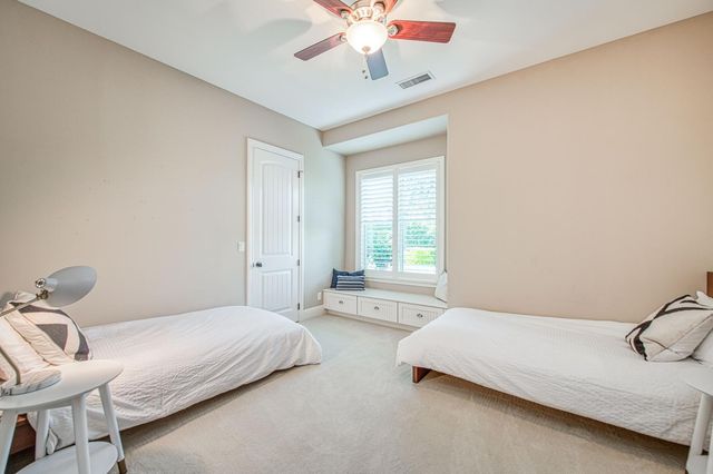 14209 Academy Oaks Ln, Clovis, CA 93619