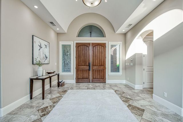 14209 Academy Oaks Ln, Clovis, CA 93619