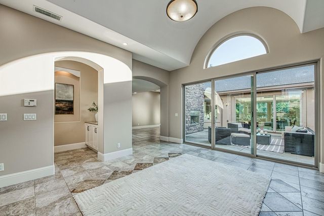 14209 Academy Oaks Ln, Clovis, CA 93619