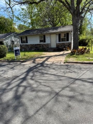 527 Carver Ave, Camden, AR 71701