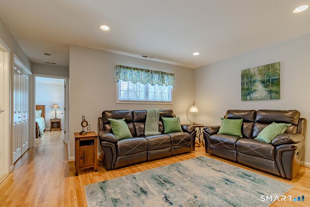 138 Bradford Walk 138, New Britain, CT 06053