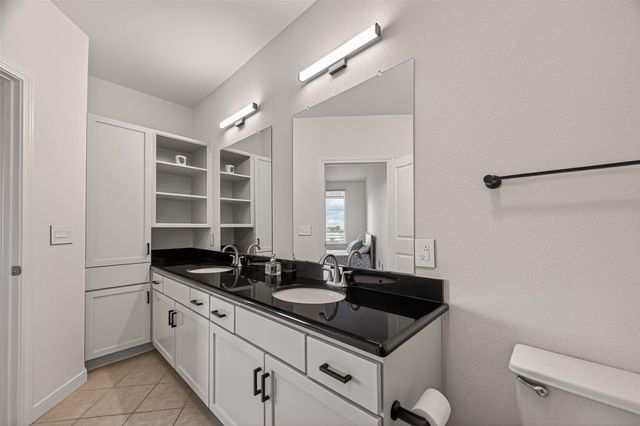 505 Jackson Hill Street 404, Houston, TX 77007