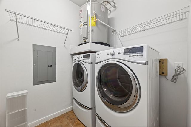 505 Jackson Hill Street 404, Houston, TX 77007