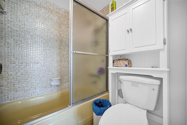 7135 Collins Ave 435, Miami Beach, FL 33141