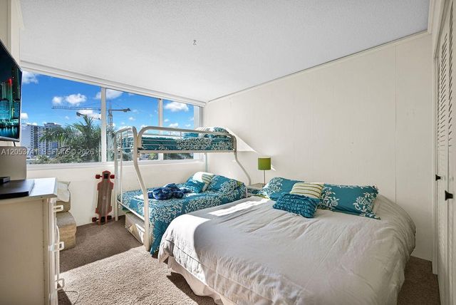 7135 Collins Ave 435, Miami Beach, FL 33141