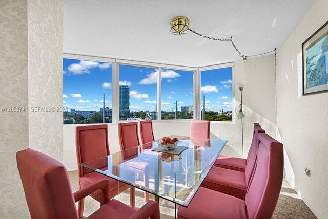 7135 Collins Ave 435, Miami Beach, FL 33141