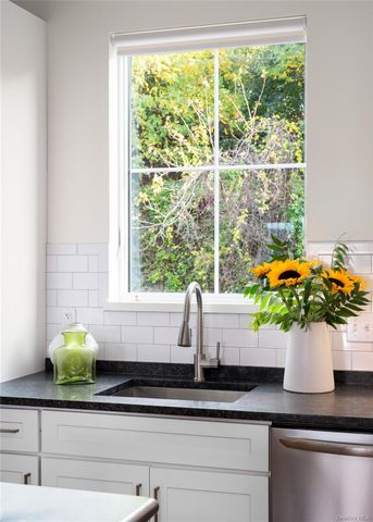 10 Beekman Street 2, Beacon, NY 12508