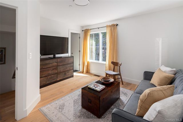 10 Beekman Street 2, Beacon, NY 12508