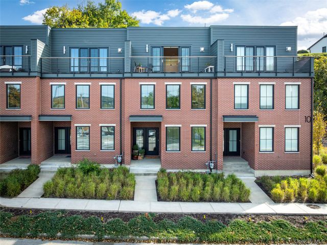 10 Beekman Street 2, Beacon, NY 12508