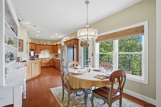 4012 CURT DR, Columbia, MO 65203