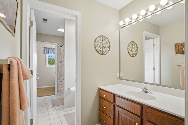 4012 CURT DR, Columbia, MO 65203