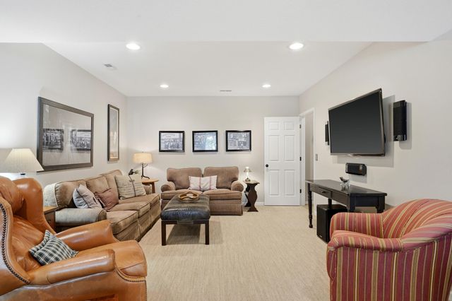 4012 CURT DR, Columbia, MO 65203