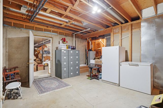 4012 CURT DR, Columbia, MO 65203