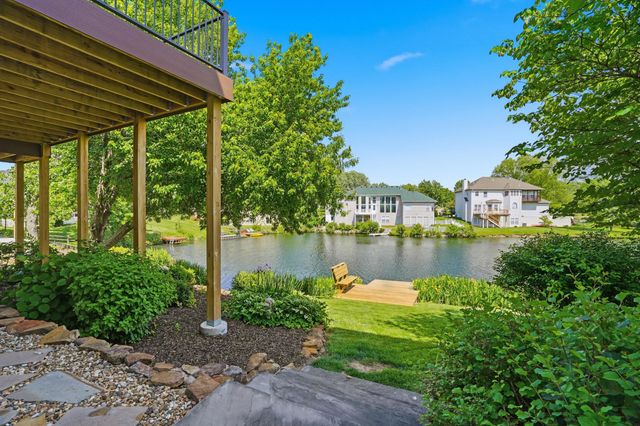 4012 CURT DR, Columbia, MO 65203