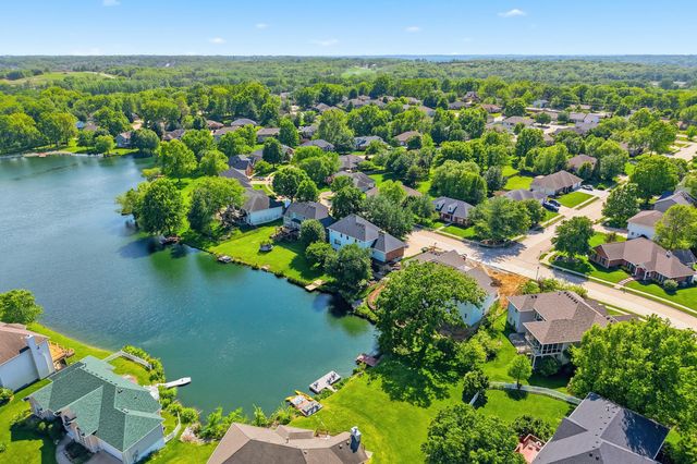 4012 CURT DR, Columbia, MO 65203