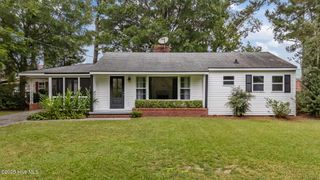 105 W Lakeview Drive, Trenton, NC 28585