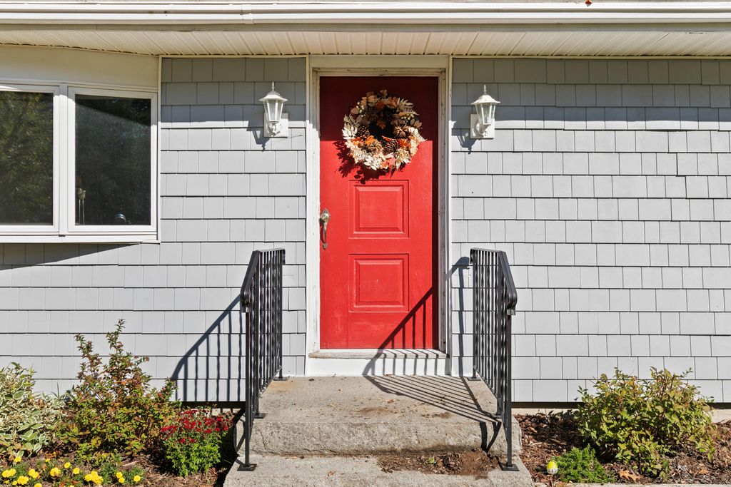 22 Willow Drive, Westbrook, ME 04092 — photo 4
