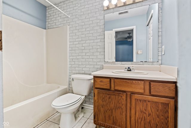 5409 Rocky Mountain Drive, Indianapolis, IN 46237