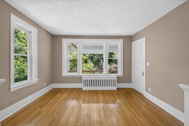 757 Laurel Avenue, Saint Paul, MN 55104