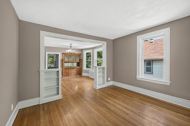 757 Laurel Avenue, Saint Paul, MN 55104