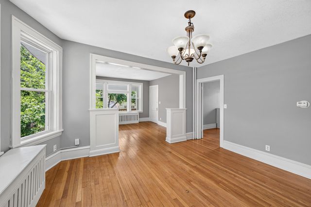 757 Laurel Avenue, Saint Paul, MN 55104
