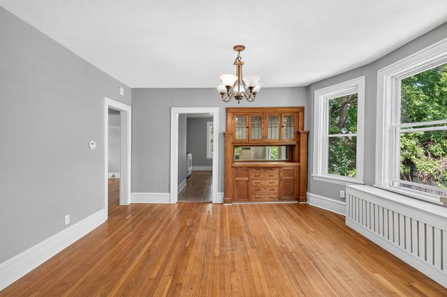 757 Laurel Avenue, Saint Paul, MN 55104