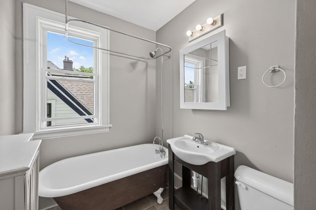 757 Laurel Avenue, Saint Paul, MN 55104