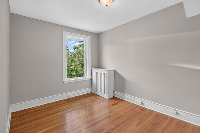 757 Laurel Avenue, Saint Paul, MN 55104