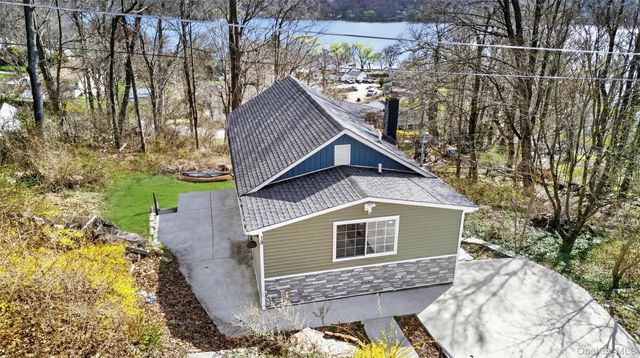 13 Ripley Road, Patterson, NY 12563