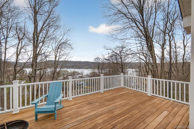 13 Ripley Road, Patterson, NY 12563