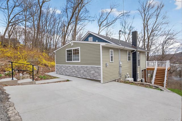 13 Ripley Road, Patterson, NY 12563