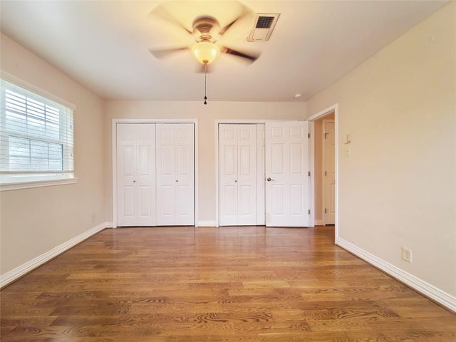 5118 Lymbar Drive, Houston, TX 77096