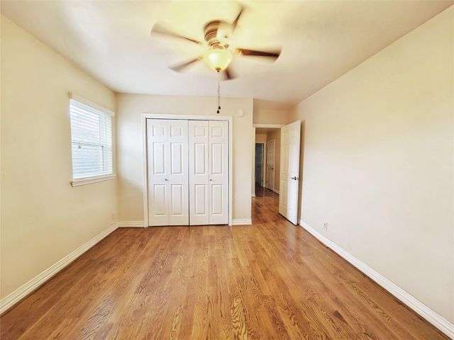 5118 Lymbar Drive, Houston, TX 77096