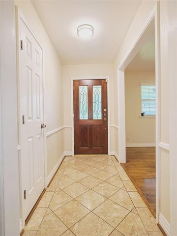 5118 Lymbar Drive, Houston, TX 77096