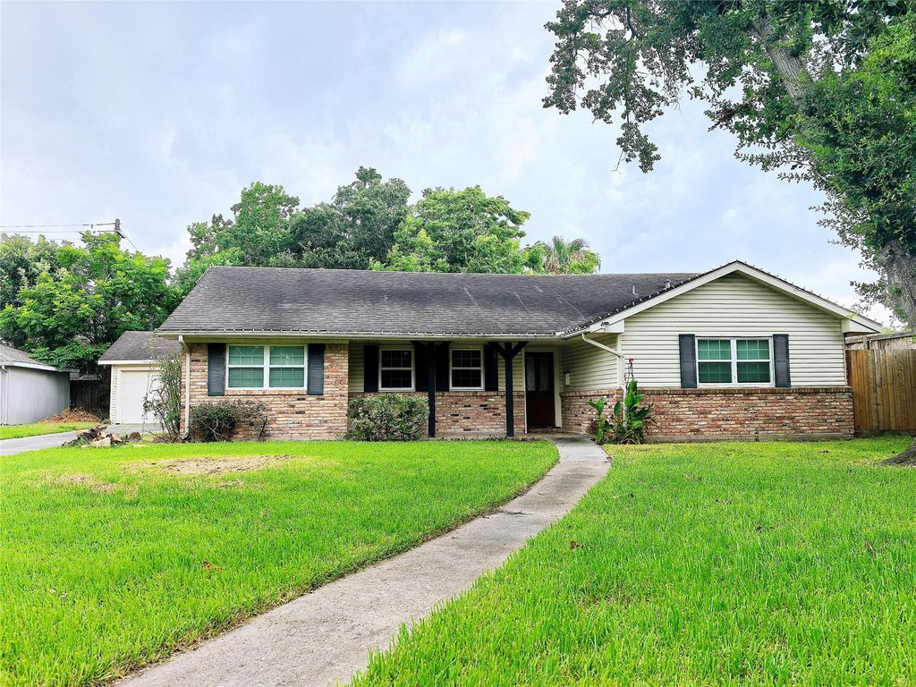 5118 Lymbar Drive, Houston, TX 77096