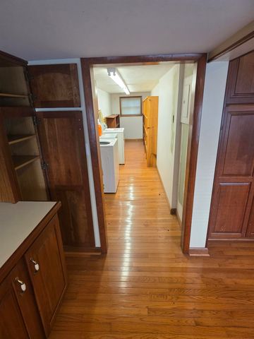 2909 6th Avenue, Huntington, WV 25702