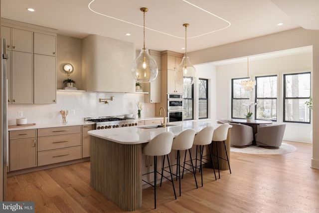 913 SYMPHONY CIR SW, Vienna, VA 22180