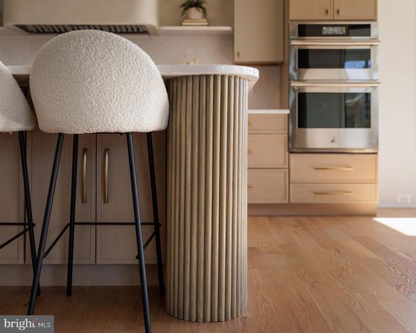 913 SYMPHONY CIR SW, Vienna, VA 22180