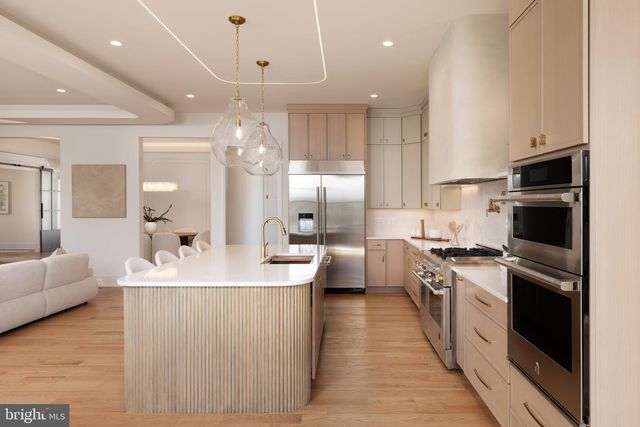 913 SYMPHONY CIR SW, Vienna, VA 22180