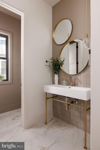 913 SYMPHONY CIR SW, Vienna, VA 22180