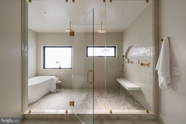 913 SYMPHONY CIR SW, Vienna, VA 22180