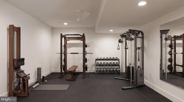 913 SYMPHONY CIR SW, Vienna, VA 22180