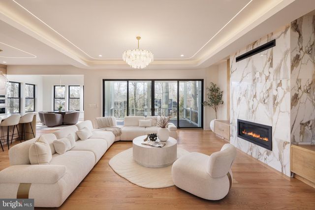 913 SYMPHONY CIR SW, Vienna, VA 22180