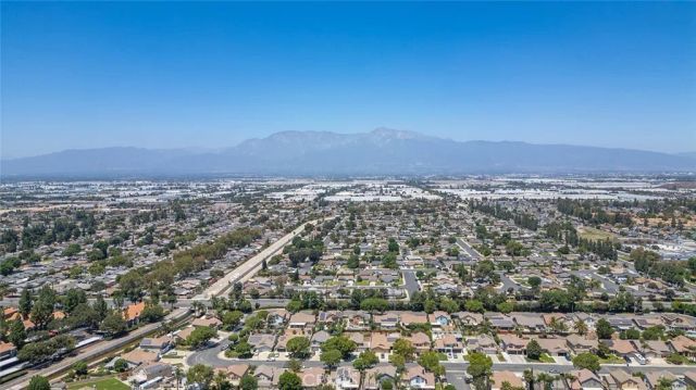 3050 S Arcadian Shores, Ontario, CA 91761