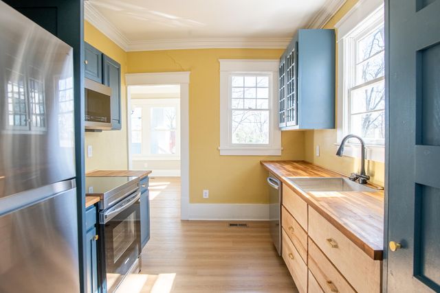 215 Hillcrest Avenue, Chattanooga, TN 37411