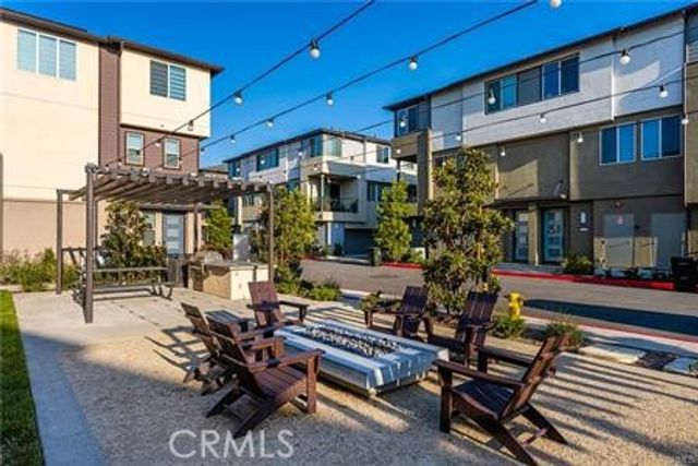 1590 E Hermosa 3, Placentia, CA 92870