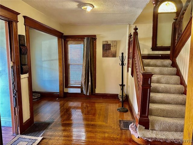 121 West Pleasant Avenue, Syracuse, NY 13205