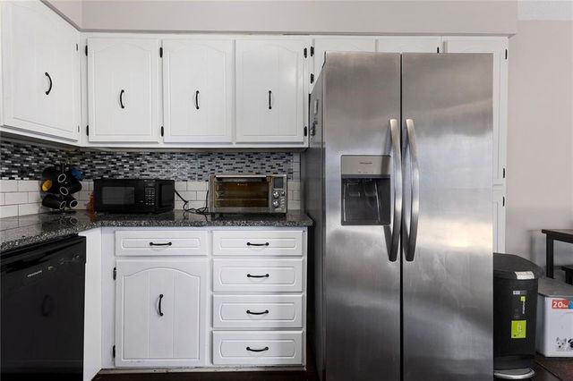 2706 Maple Avenue, Leavenworth, KS 66048