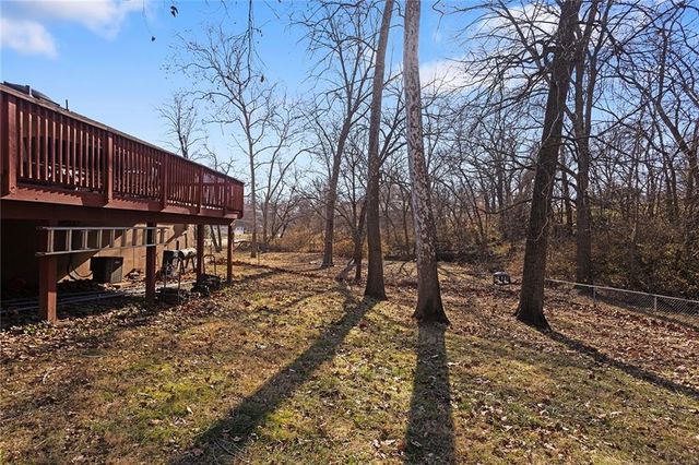 2706 Maple Avenue, Leavenworth, KS 66048